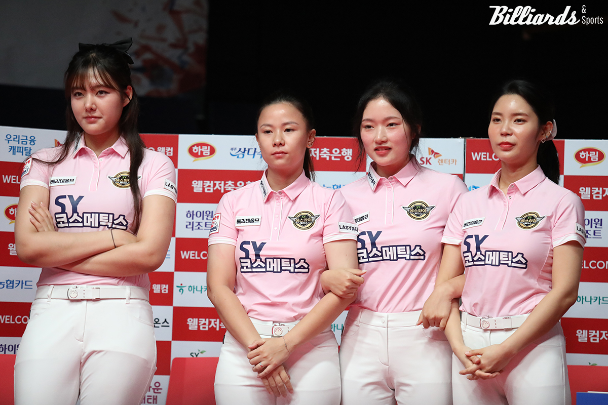 에스와이의 권발해 응우옌호앙옌니 한지은 이우경(왼쪽부터).