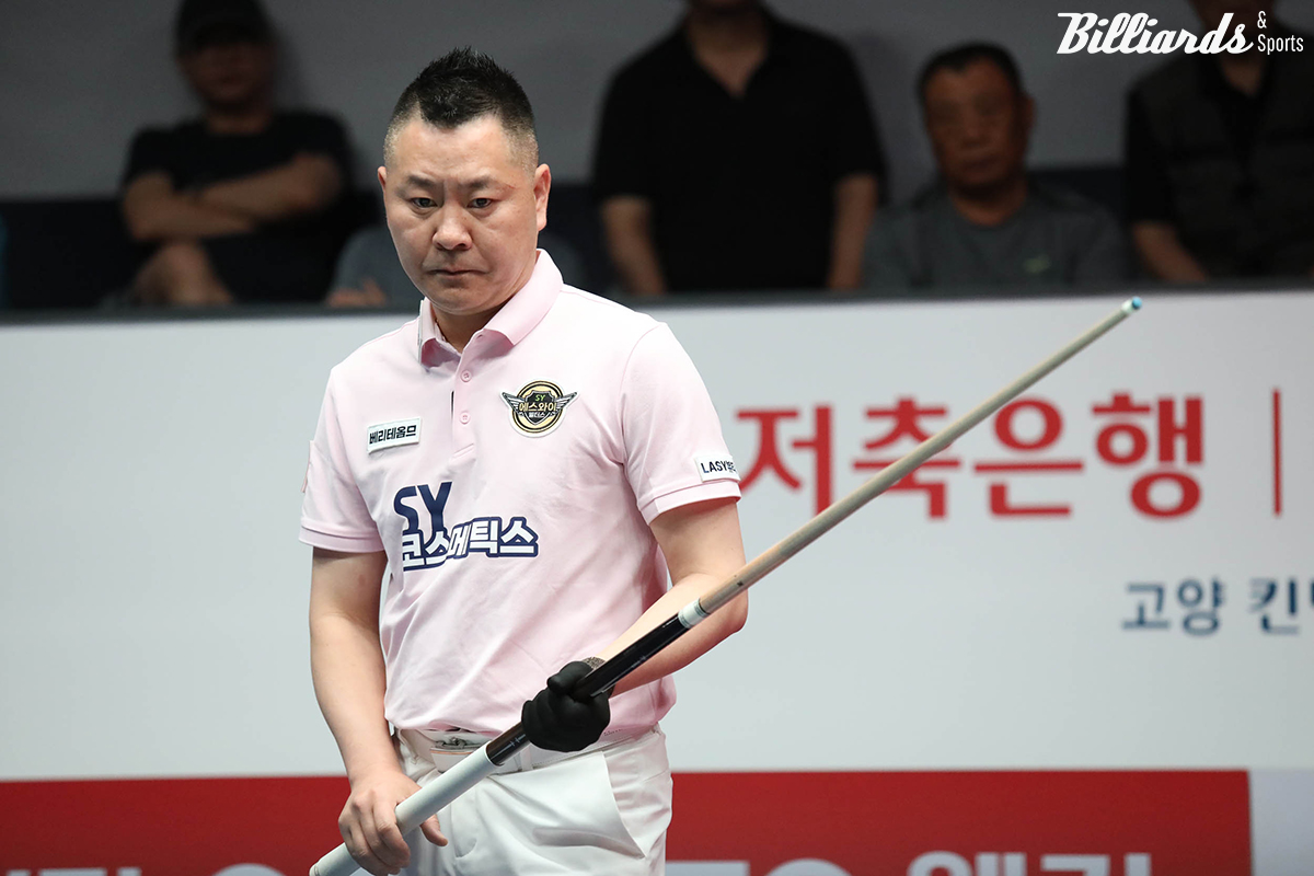 1세트에서 퍼펙트큐를 성공한 서현민.