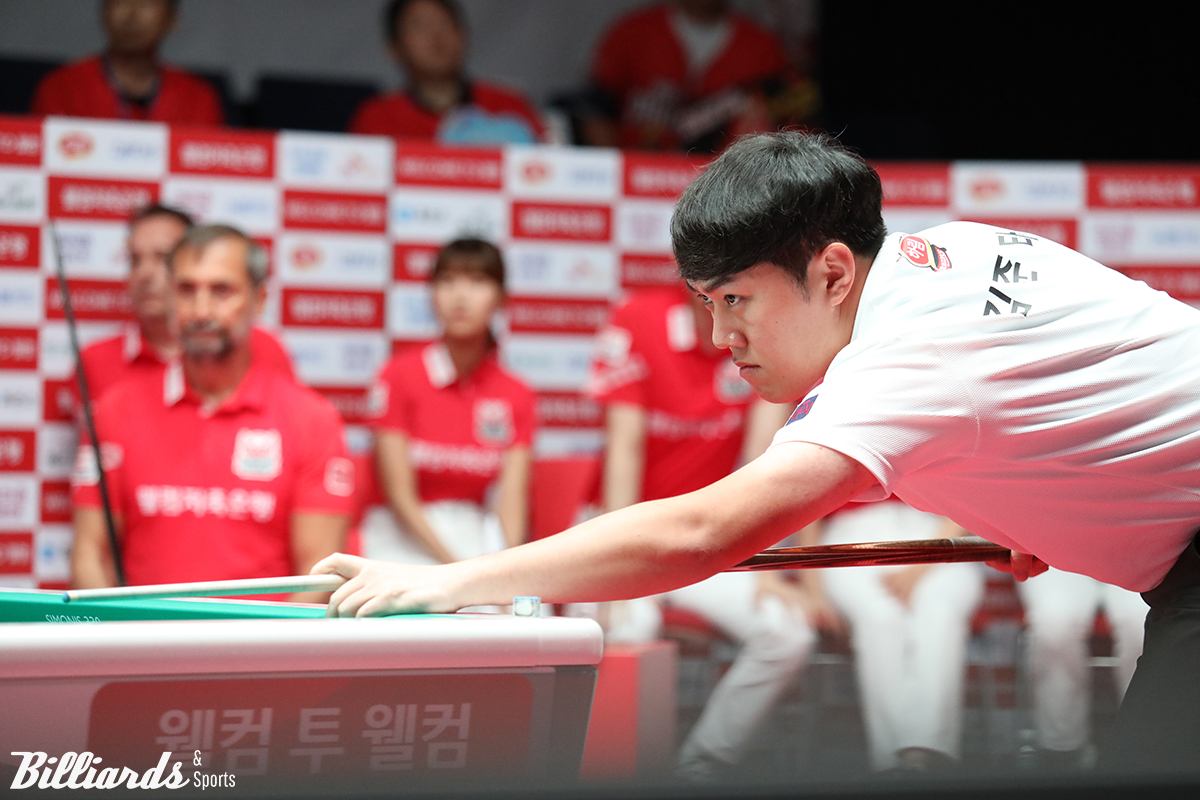 세트스코어 0-2에서 리더 김준태는 3세트에 세미 사이그너(튀르키예)에게 승리하며 반전의 불을 지폈다.