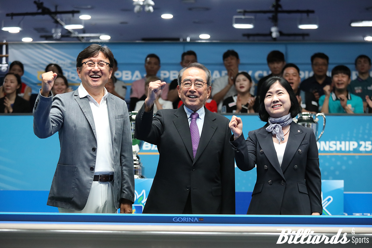 왼쪽부터 PBA 장상진 부총재, PBA 김영수 총재, NH농협카드 이민경 사장.