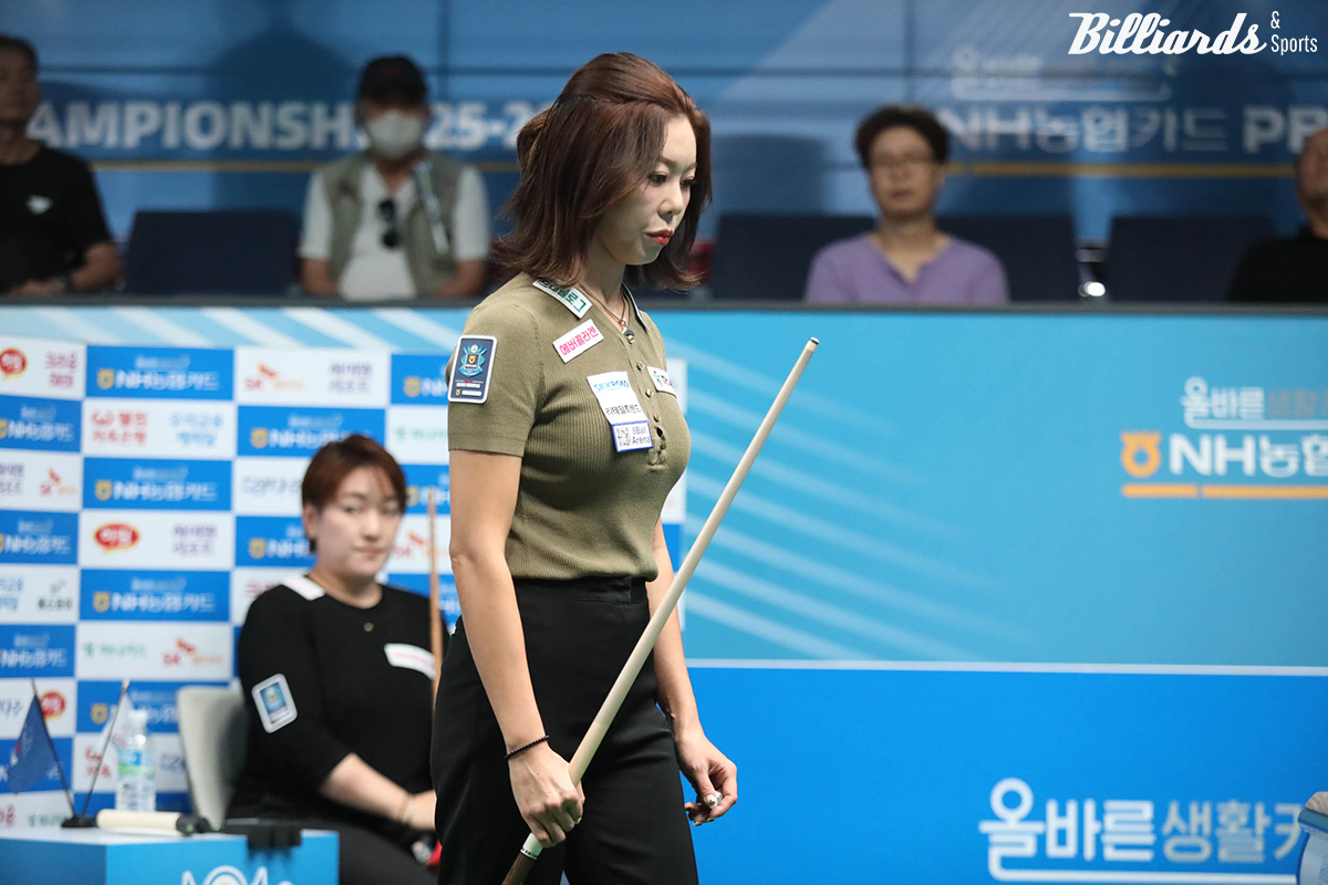 김가영은 세트스코어 0-2까지 일보 앞에서 살아나 2세트와 3세트를 모두 1점 차로 승리를 거두며 결국 2-1로 승부를 뒤집었다.