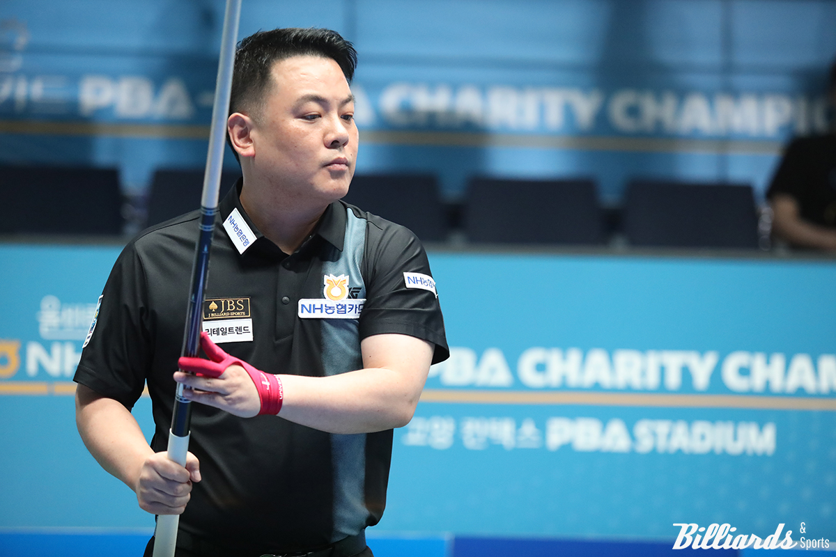 조재호는 세트스코어 2-1에서 4세트를 14:!3으로 앞서 승리까지 단 1점을 남겨뒀다가 14:15로 역전패당했다.