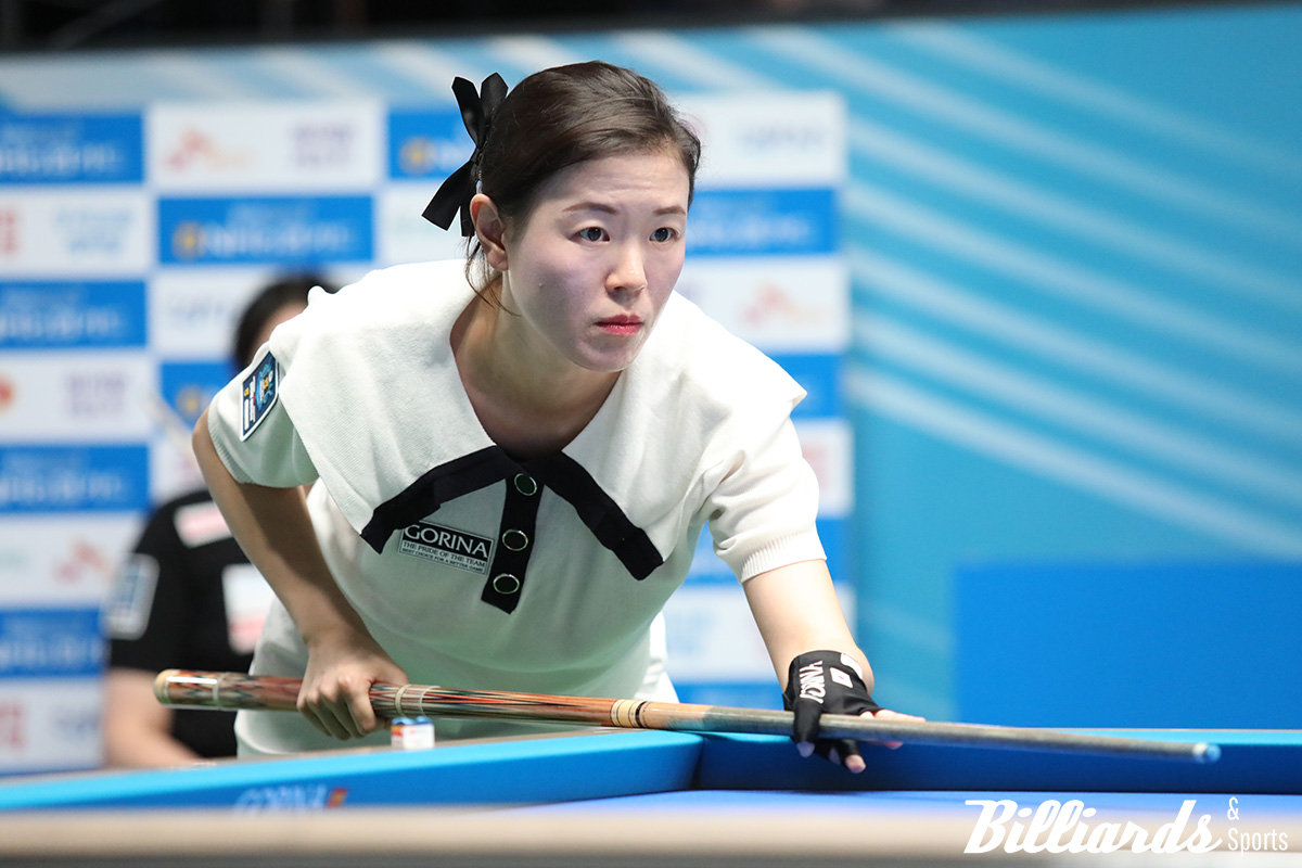 8강전에서 김민아와 4강 진출을 다투고 있는 이지연1.