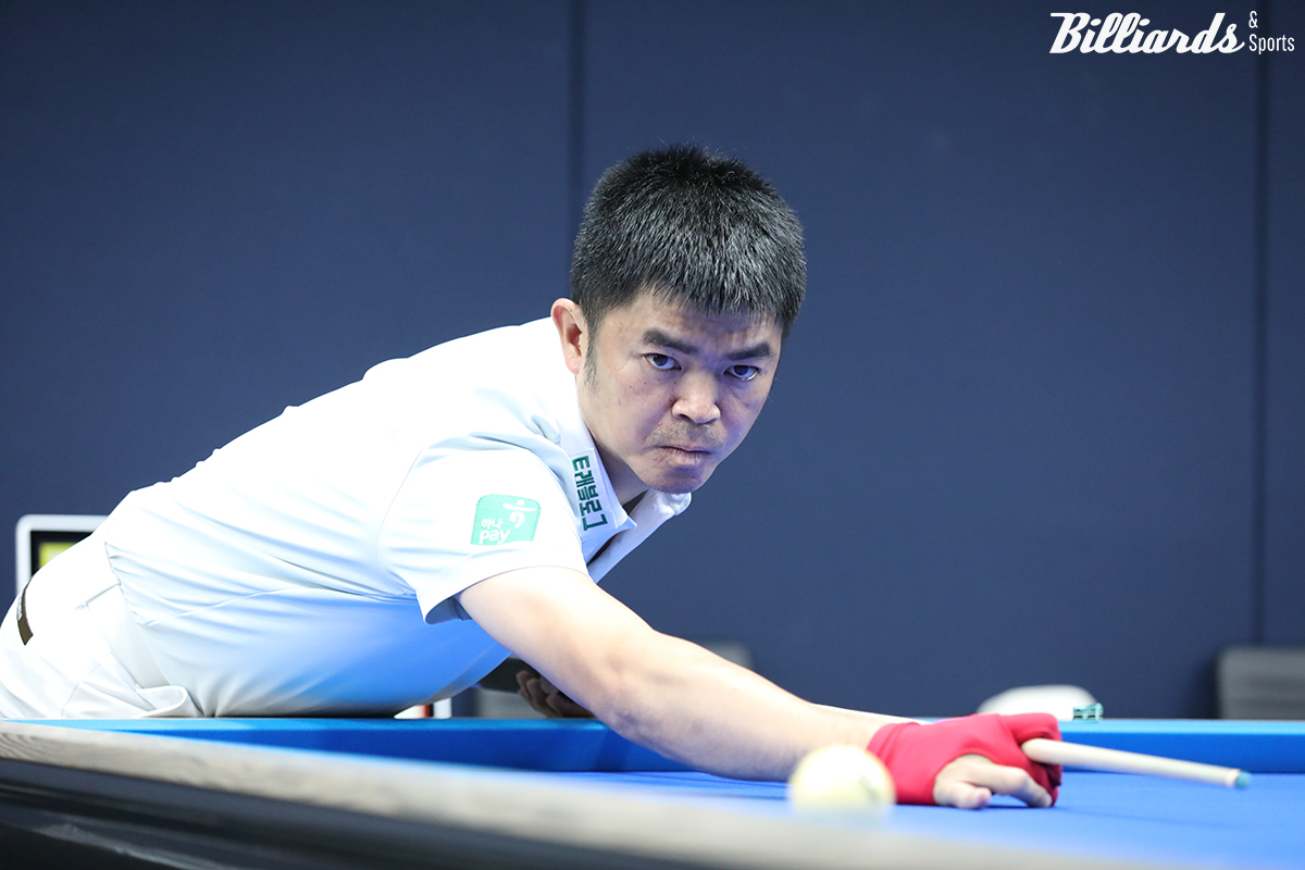 엄상필에게 승리가 유력했던 승부를 세 차례 모두 패한 응우옌꾸옥응우옌.