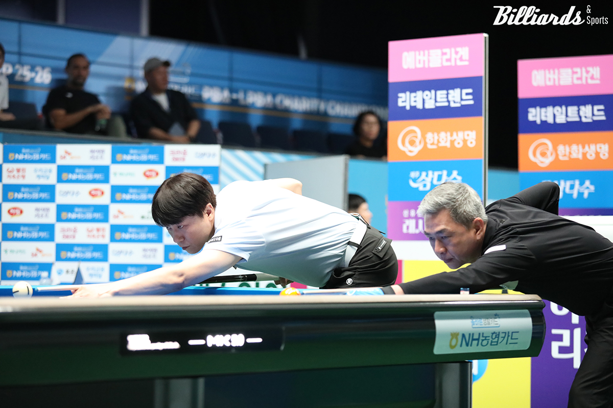 최성원 vs 마민껌의 32강전 뱅킹 장면.