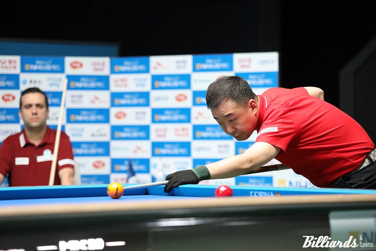 엄상필(우리금융캐피탈)이 9일 낮 12시 30분에 열린 3차 투어 16강전에서 다비드 사파타(우리금융캐피탈)에게 세트스코어 3-0으로 승리하며 8강에 진출했다. 사진=고양/이용휘 기자