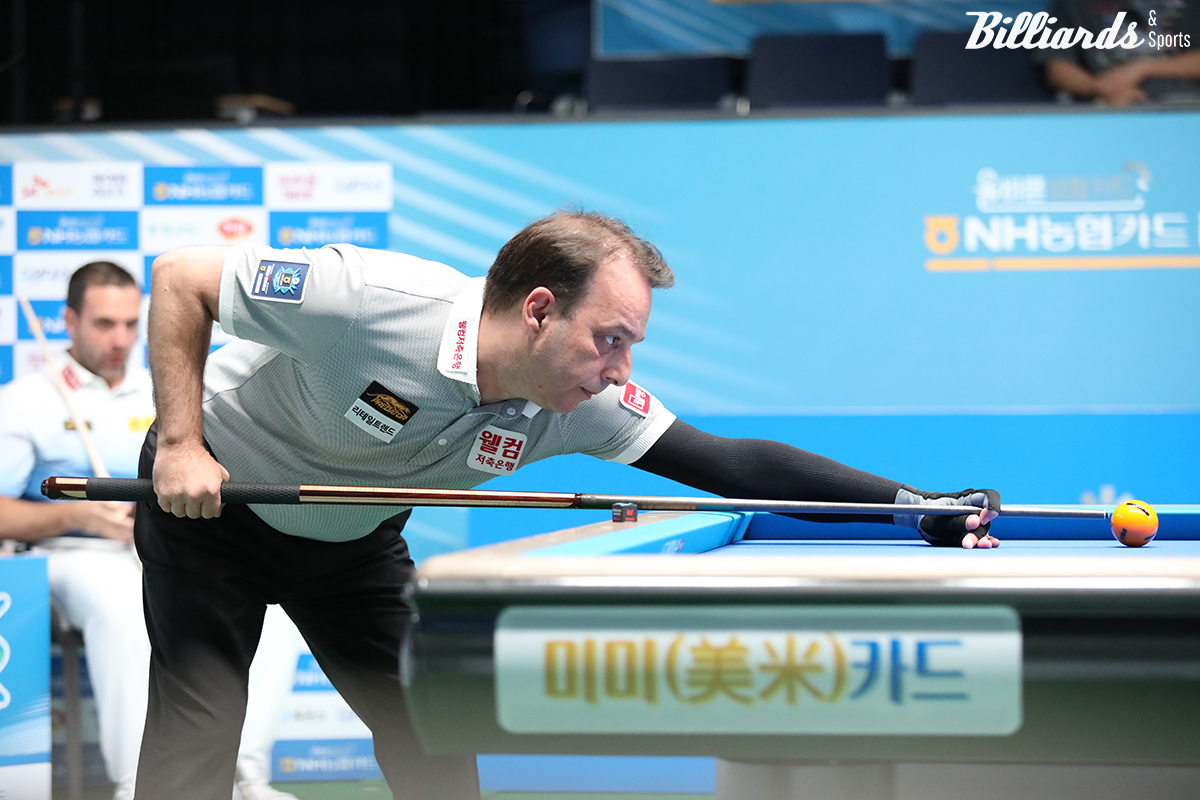 산체스는 2세트까지 승리를 거둬 2-0에서 두 세트를 내주고 2-2 동점을 허용했다.