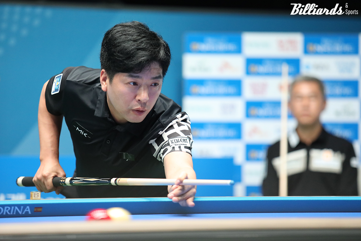 세트스코어 2-1에 4세트를 14:9로 앞서 있던 황형범은 8강행까지 매치포인트를 남겨두고 아쉽게 역전패를 당했다.