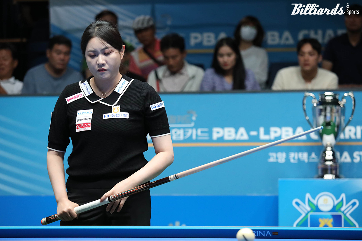 김민아는 2세트를 따내 1-1 동점을 만들었으나 다음 세 세트를 연달아 내주며 1-4로 패했다.