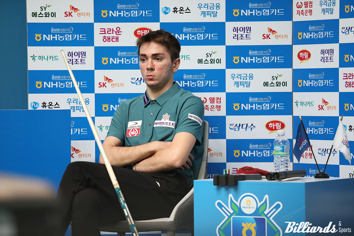 하샤시는 막판에 산체스의 단 세 차례 공격으로 역전패를 당했다.