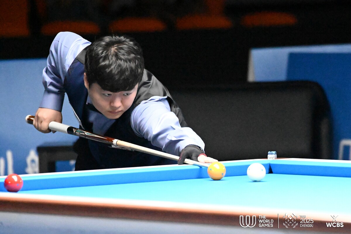 조명우(실크로드시앤티-서울시청)가 13일 오전 10시에 열린 준결승전에서 쩐뀌엣찌엔(베트남)에게 40:39로 1점 차의 극적인 역전승을 거두며 결승에 진출, 은메달을 확보했다.  사진=WCBS 제공