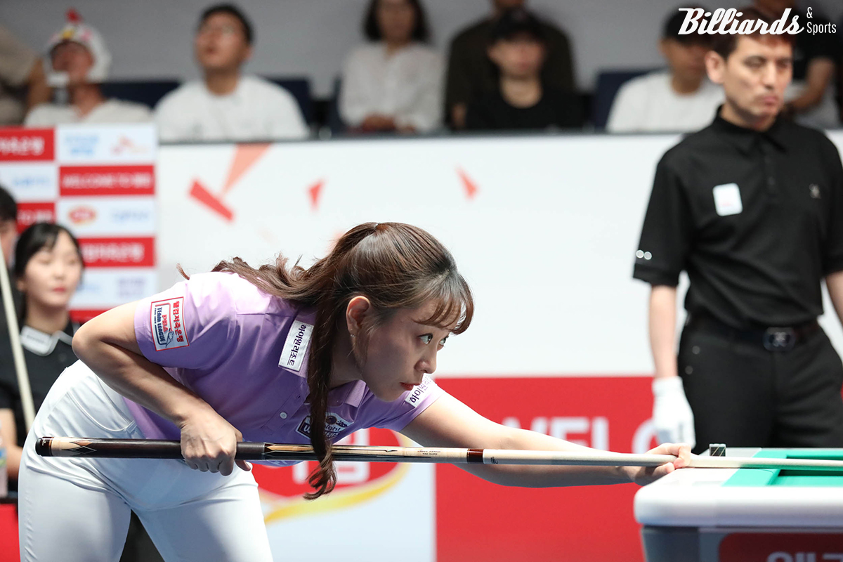 2라운드 첫날 경기 6세트 여자단식에서 스롱과 승부가 예고된 임경진(하이원리조트).