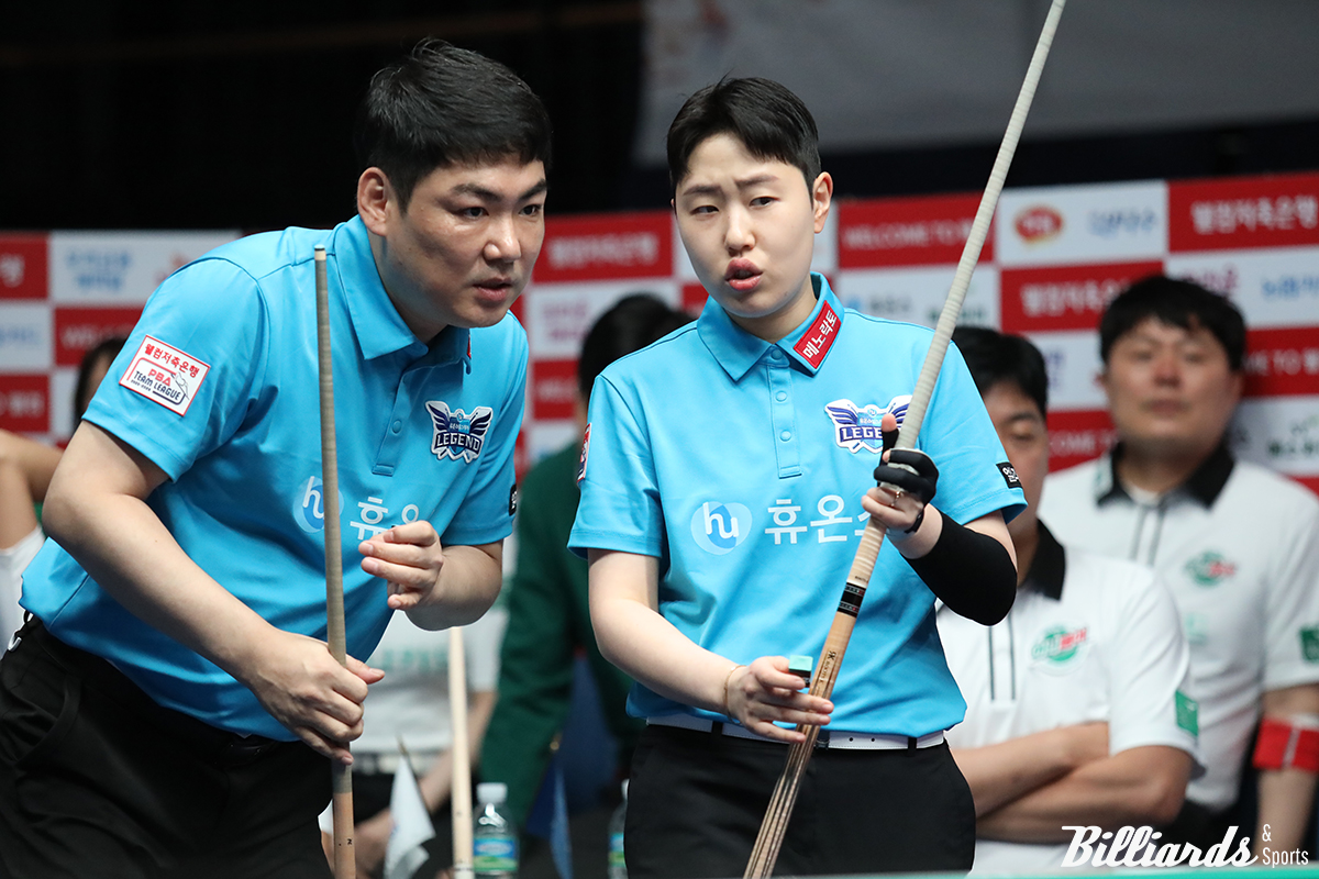 4세트 혼합복식에서 극적인 승리를 거둔 휴온스 이상대-김세연.