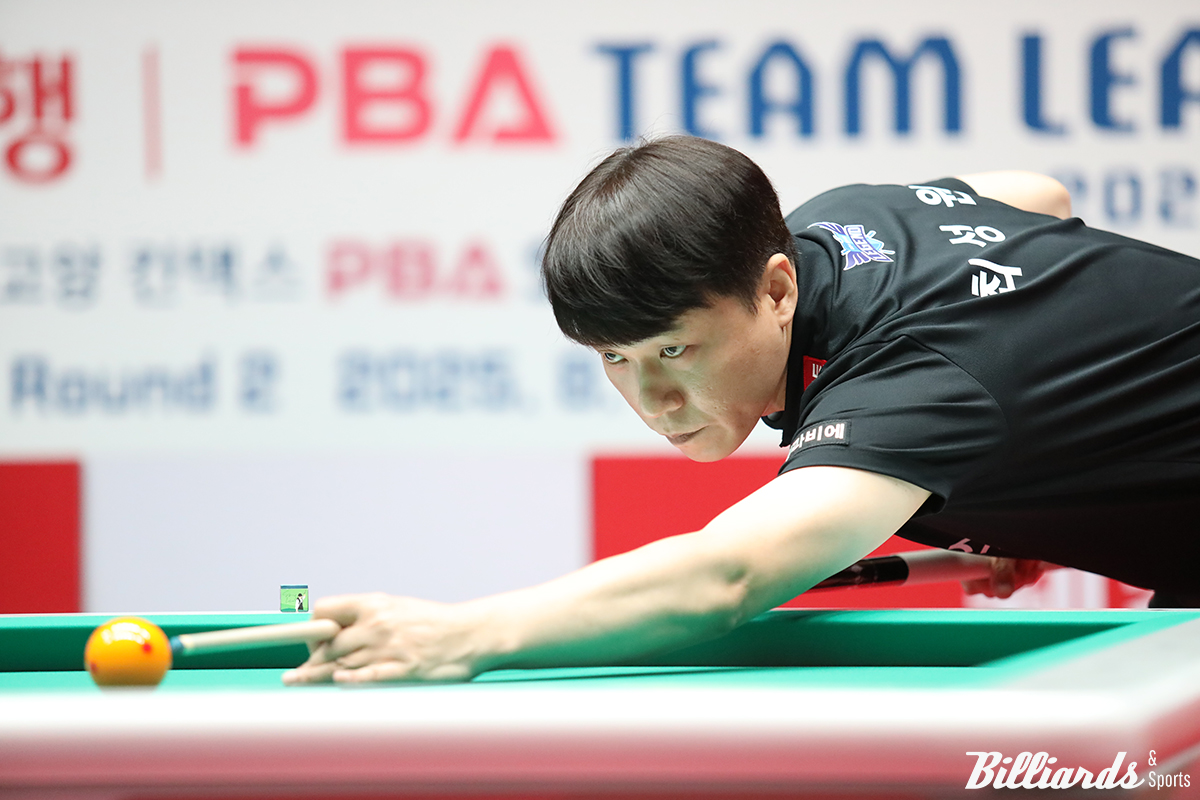 3세트 남자단식전을 역전승하며 반전을 시작한 최성원(휴온스).