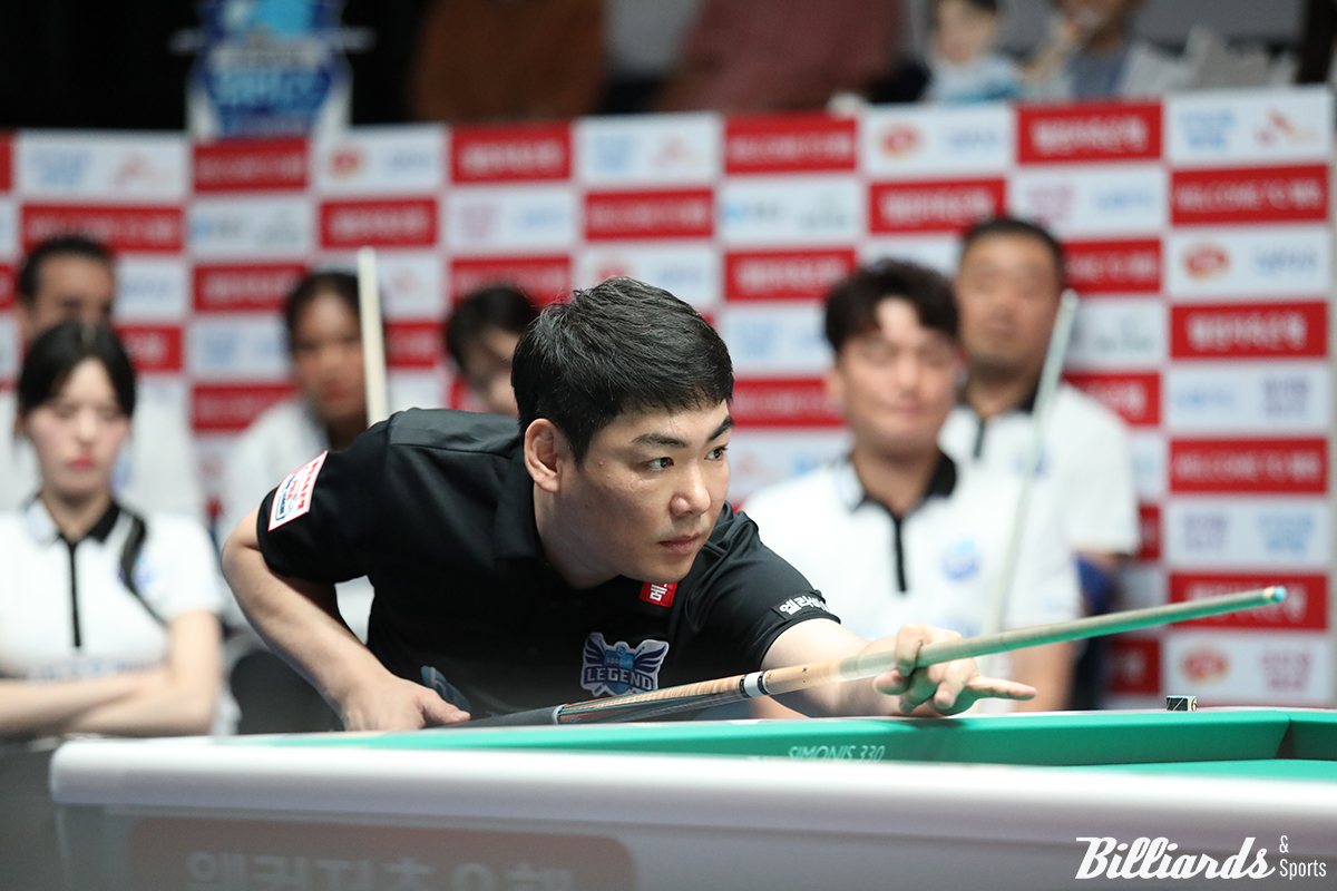 4세트 혼합복식전에서 7점을 치며 활약한 이상대.