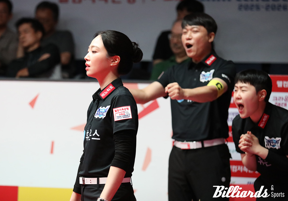 마지막 득점이 인정되는 순간 안도하는 차유람과, 환호하는 최성원과 김세연