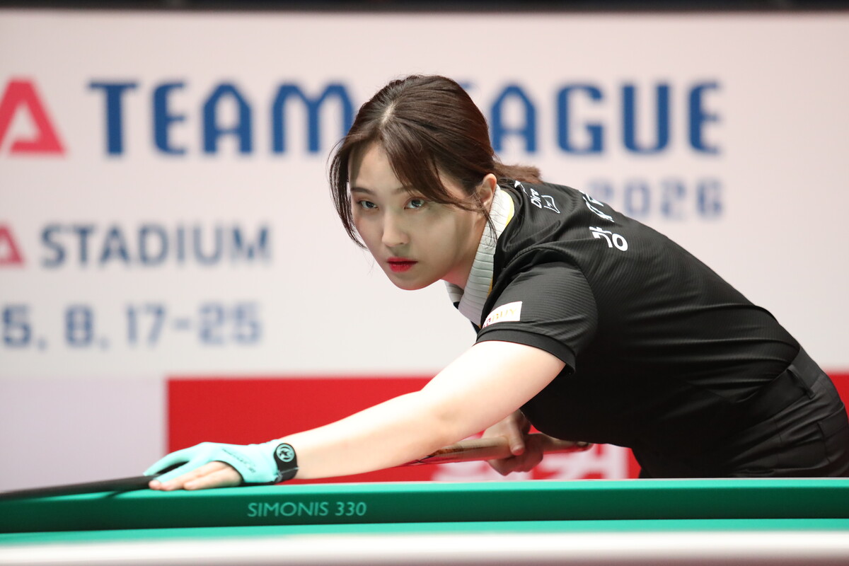 6세트에 무사히 스롱을 따돌리고 9:7로 승리한 강지은.