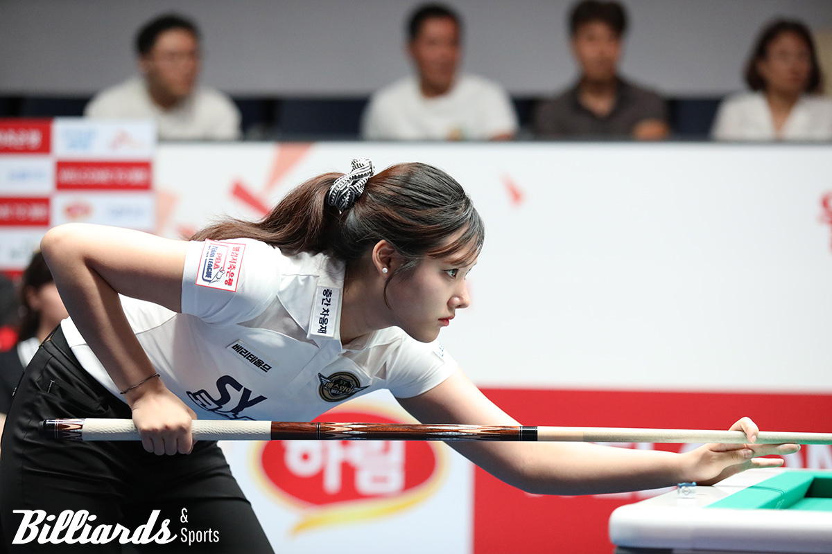 4세트 혼합복식에서 서현민과 호흡을 맞춘 권발해.