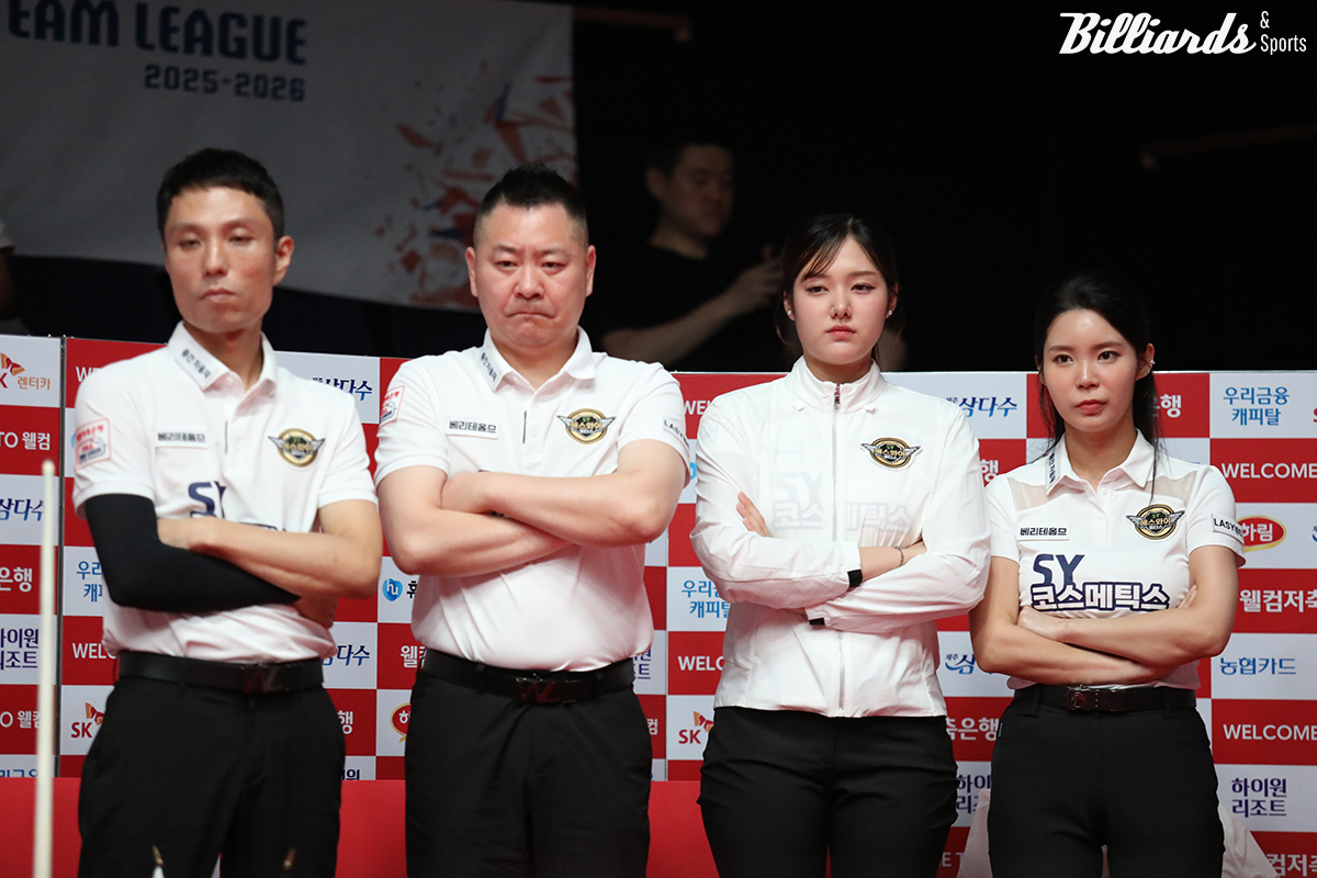 2연패로 부진한 에스와이 벤치 모습. 왼쪽부터 최원준1, 서현민, 권발해, 이우경.  사진=고양/이용휘 기자