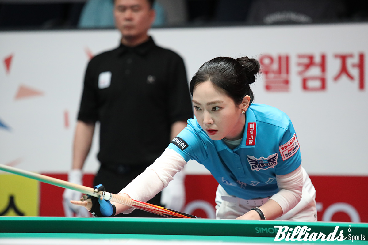 최성원과 4세트에 승리를 거둔 차유람.