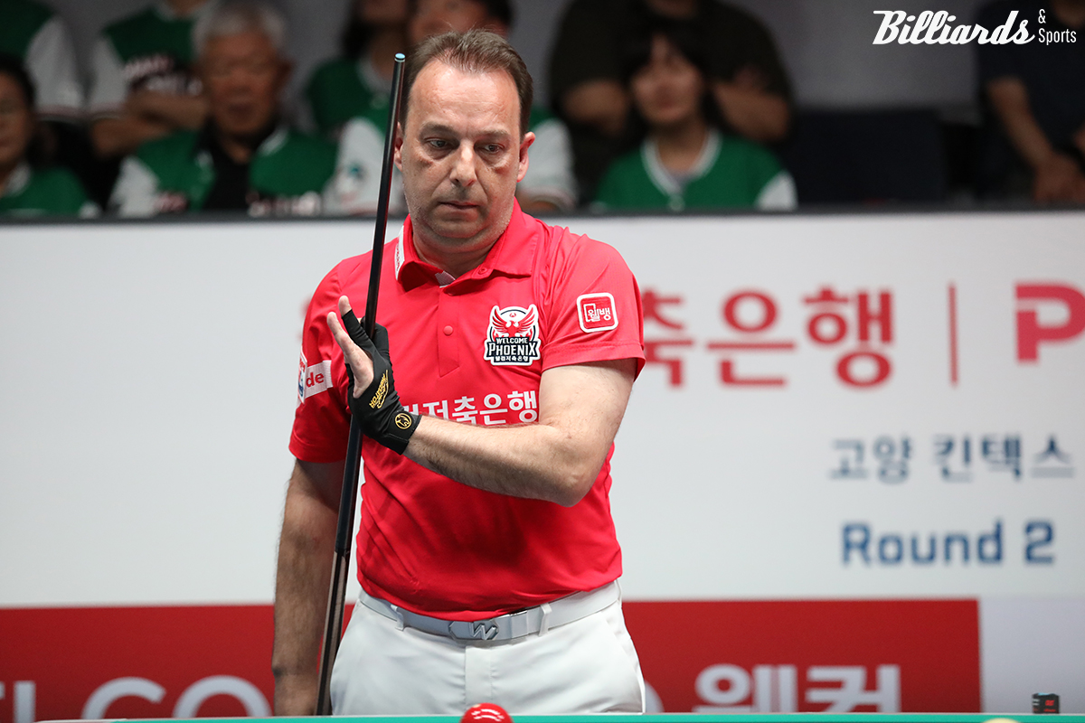 산체스는 이번 시즌에 최원준1(에스와이)과 트레이드돼 웰컴저축은행 유니폼을 입었다.