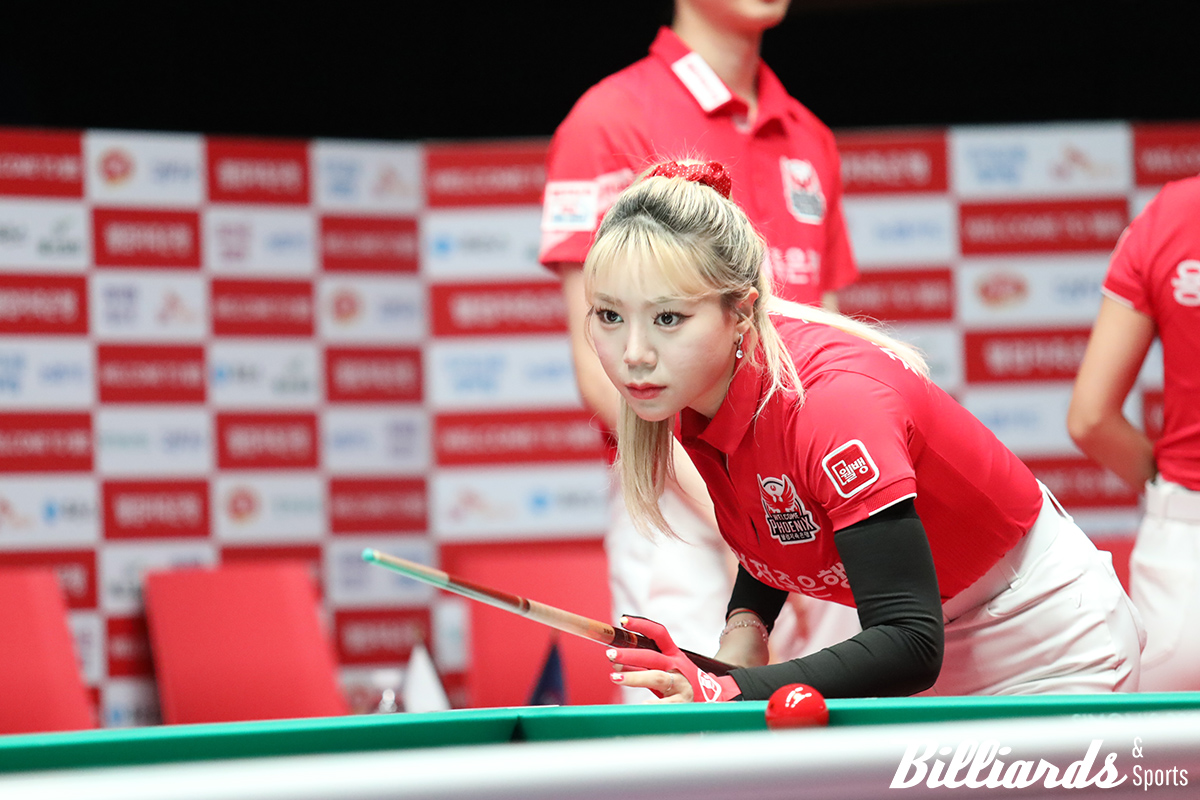 PBA 팀리그 2라운드 최종일에 하나카드전을 앞두고 몸을 풀고 있는 김예은.