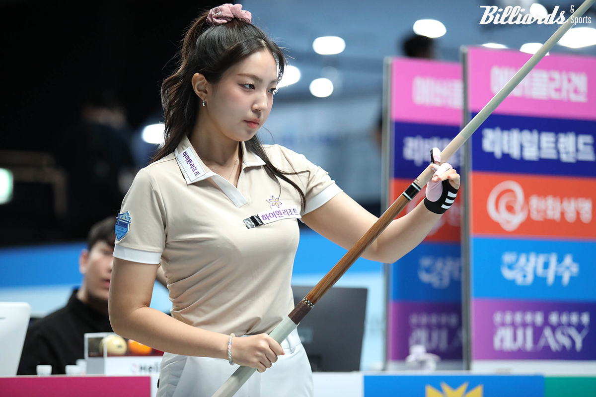 전지우(하이원리조트)는 64강에서 같은 팀 임경진(하이원리조트)과 대결한다.