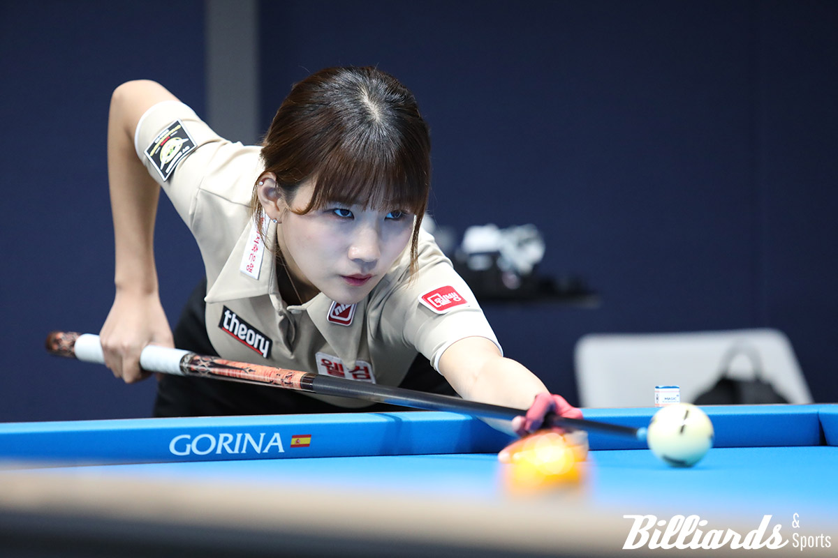 전어람과 32강에서 대결 중인 용현지