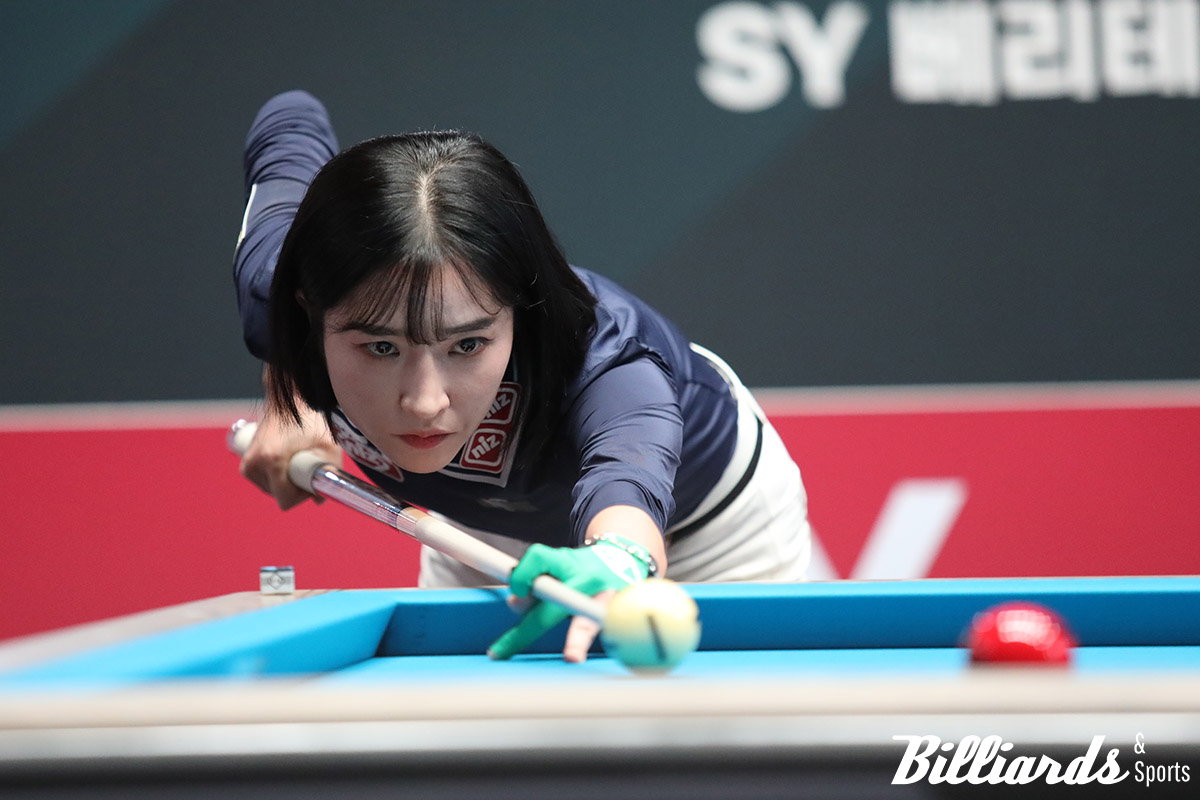 단발머리 한슬기.