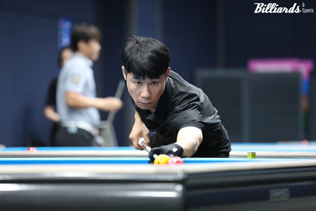 초클루를 꺾고 32강에 진출한 배정두.