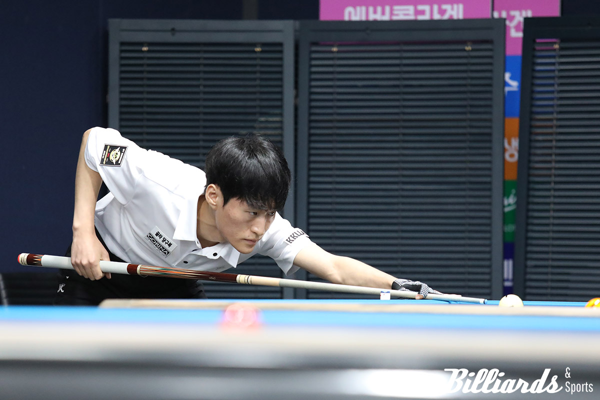 '루키' 김홍민은 1.926의 애버리지로 에디 레펀스를 물리치고 32강에 올랐다. 김홍민의 다음 상대는 최성원이다.