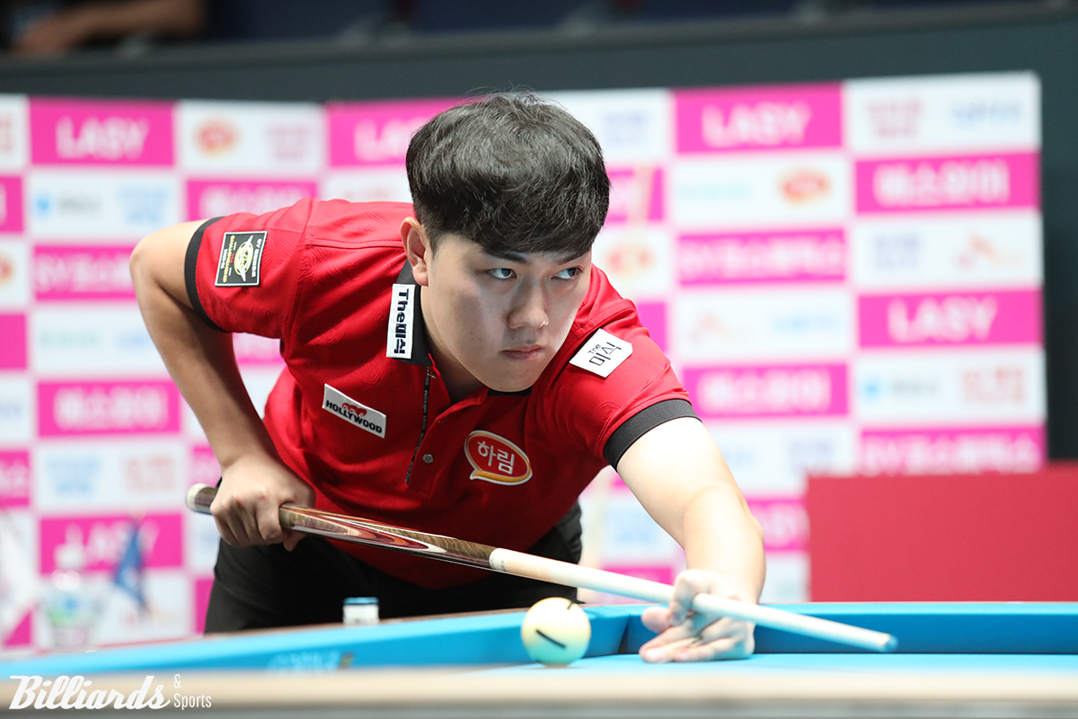 김준태(하림)는 문성원을 3-0으로 제압하고 32강에 올라갔다.