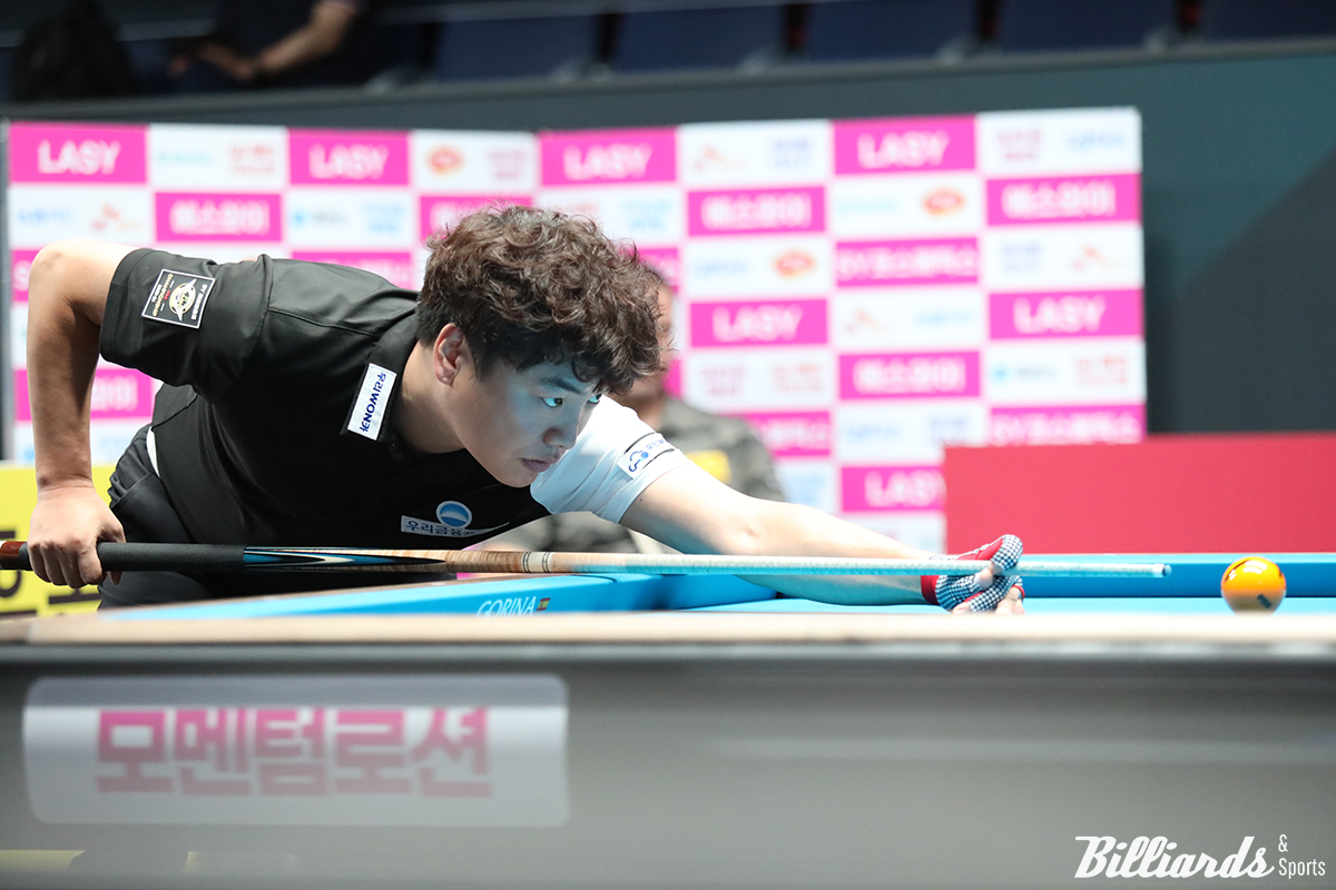 강민구는 8강전에서 강호 김준태(하림)를 세트스코어 3-1로 꺾고 2년 연속 에스와이 챔피언십 준결승에 진출했다.