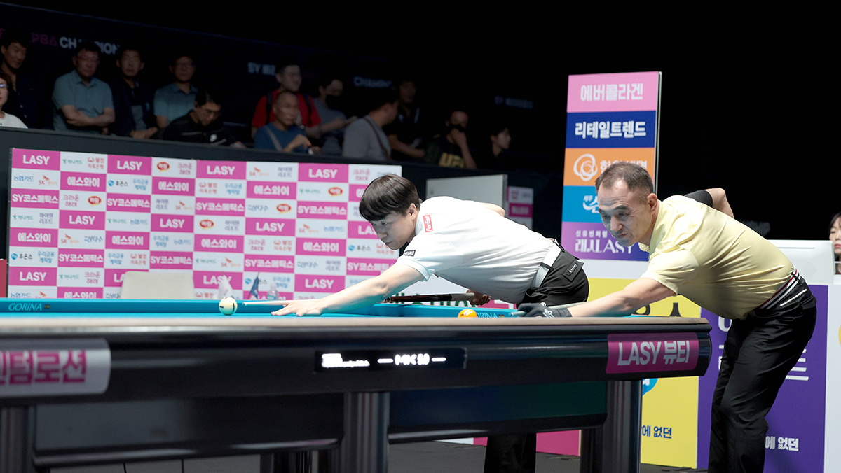 이승진 vs 최성원의 결승전 뱅킹 장면.