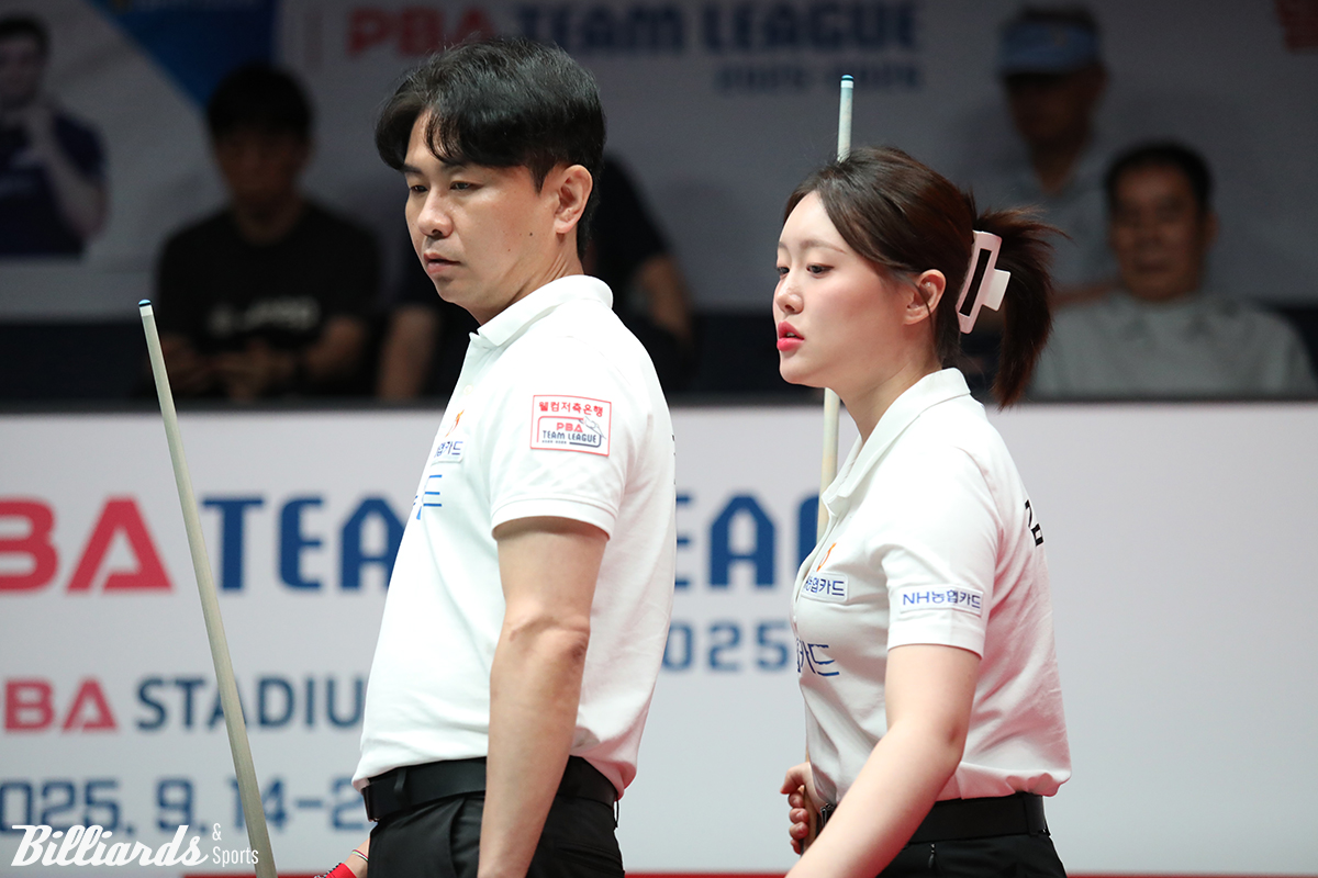 4세트 혼합복식에서 승리하며 터닝포인트를 만든 NH농협카드 김현우1-김보미.