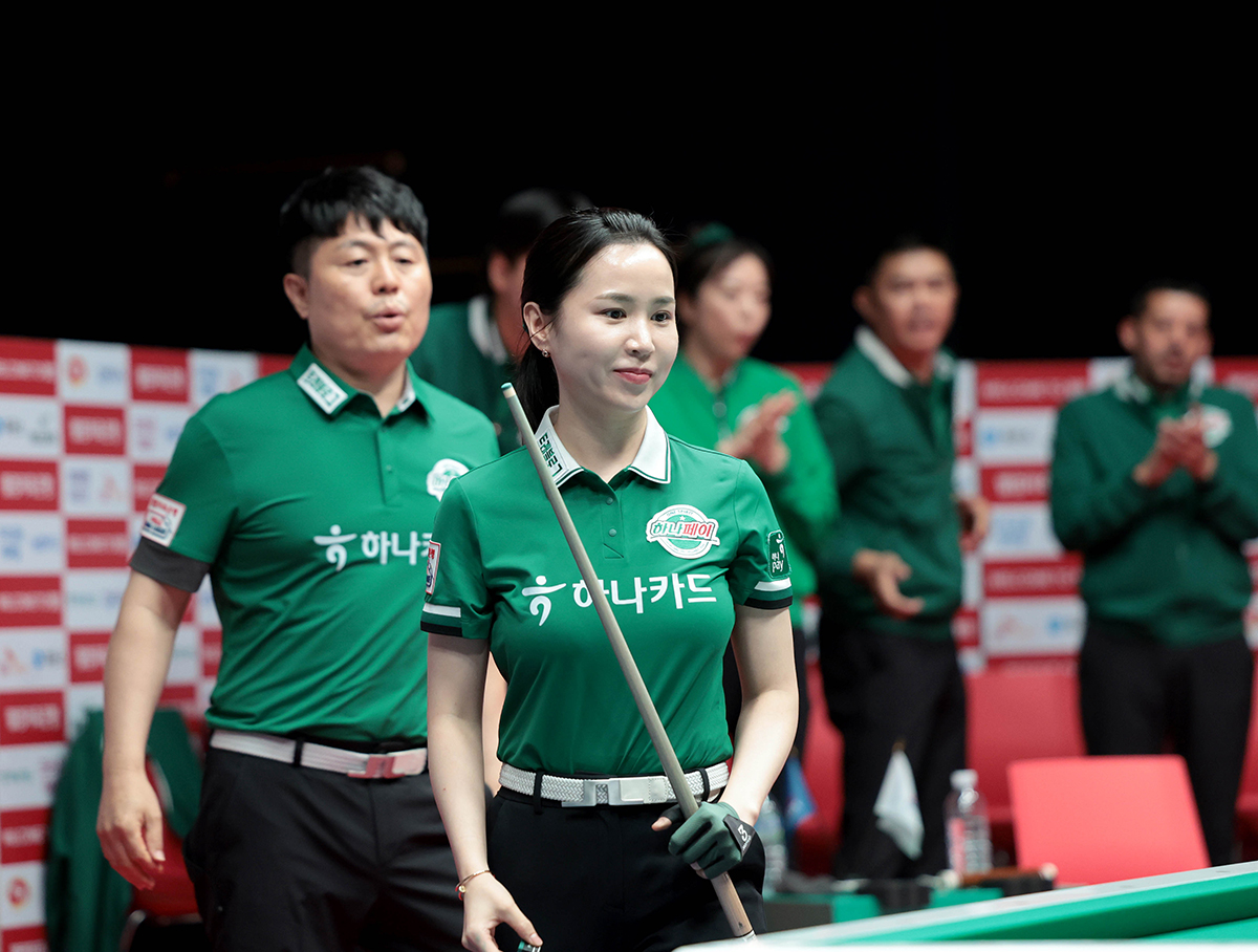 하나카드의 4세트 혼합복식팀 김진아-김병호는 이틀 연속 승리를 거뒀다.