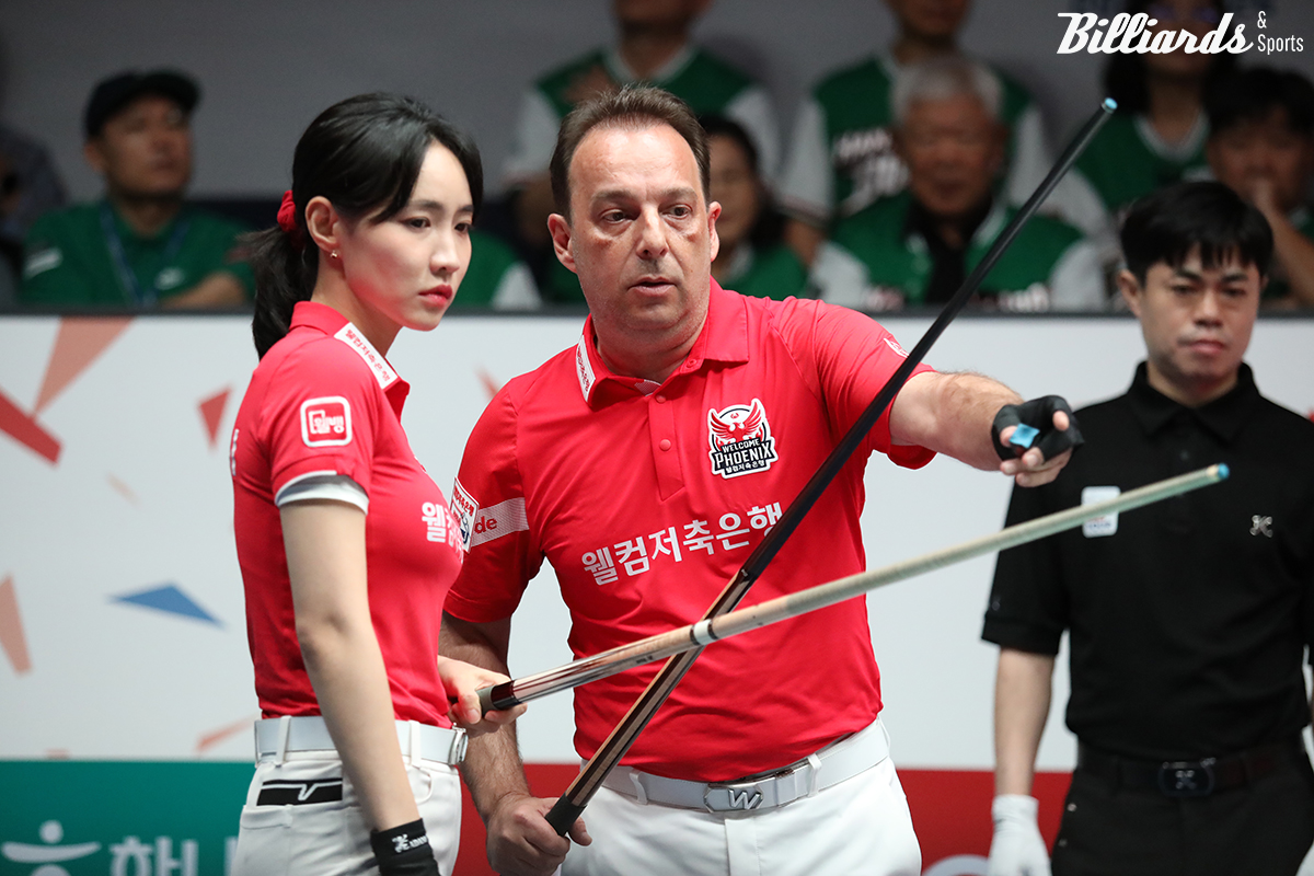 다니엘 산체스(웰컴저축은행)는 이날 4세트와 5세트를 연달아 패했다.