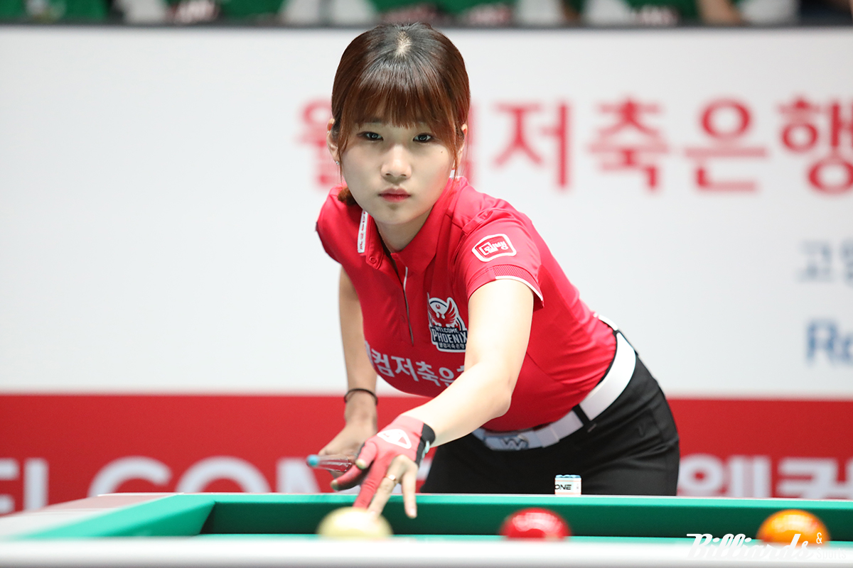 2세트 여자복식에서 8점을 치며 활약한 용현지(웰컴저축은행).