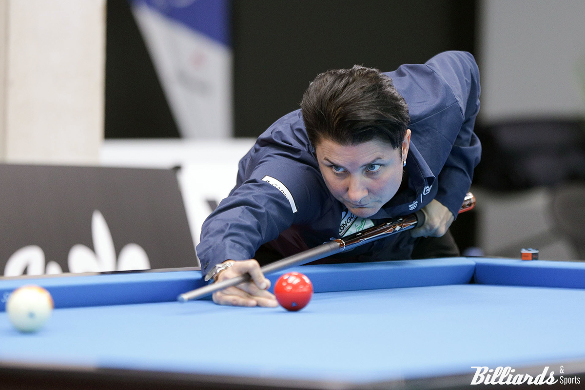 8강에서 애버리지 1.5로 승리한 우승 후보 테레사 클롬펜하우어(네덜란드).