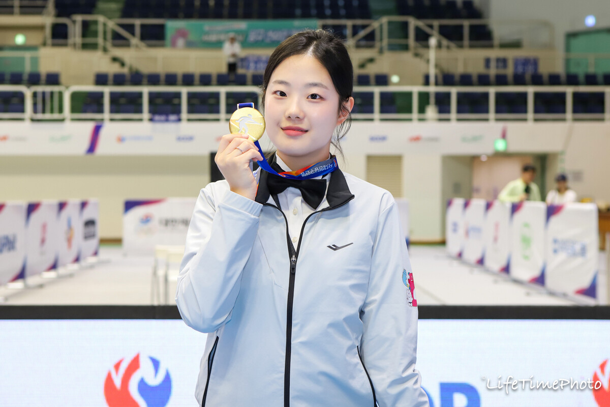 제106회 전국체육대회 이벤트 종목 여자 3쿠션 일반부에서 금메달을 차지한 허채원(한체대).  사진=KBF 제공