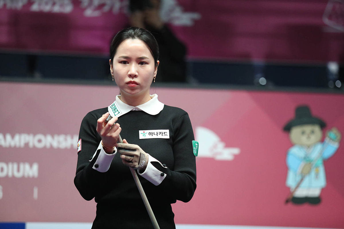 1세트에 퍼펙트큐를 치며 2-0으로 앞섰던 김진아는 3세트를 아깝게 패하면서 아쉽게 역전패를 당해 2년여 만에 통산 세 번째 준결승행이 좌절됐다.