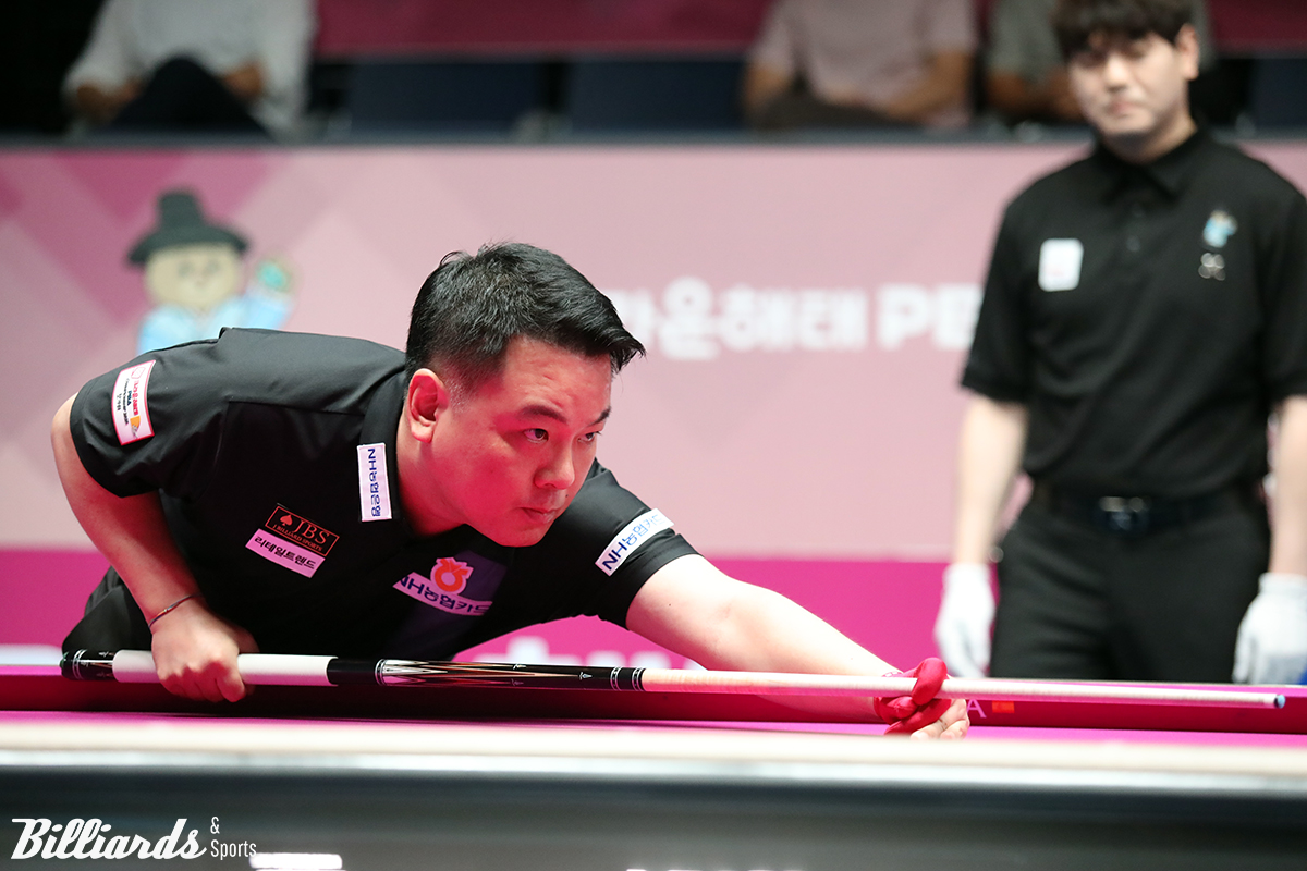 조재호(NH농협카드)가 김종원(웰컴저축은행)에게 동점과 역전, 재역전을 반복하는 2시간 반의 혈투 끝에 4-3의 승리를 거두고 결승에서 에디 레펀스(SK렌터카)와 세 번째 승부를 벌인다.  사진=고양/이용휘 기자