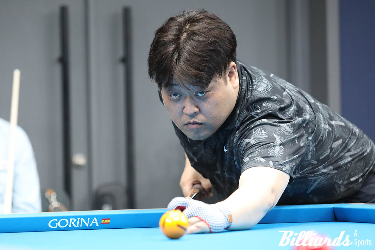 2점대의 애버리지를 기록하며 강상구를 꺾고 8강에 오른 김진태