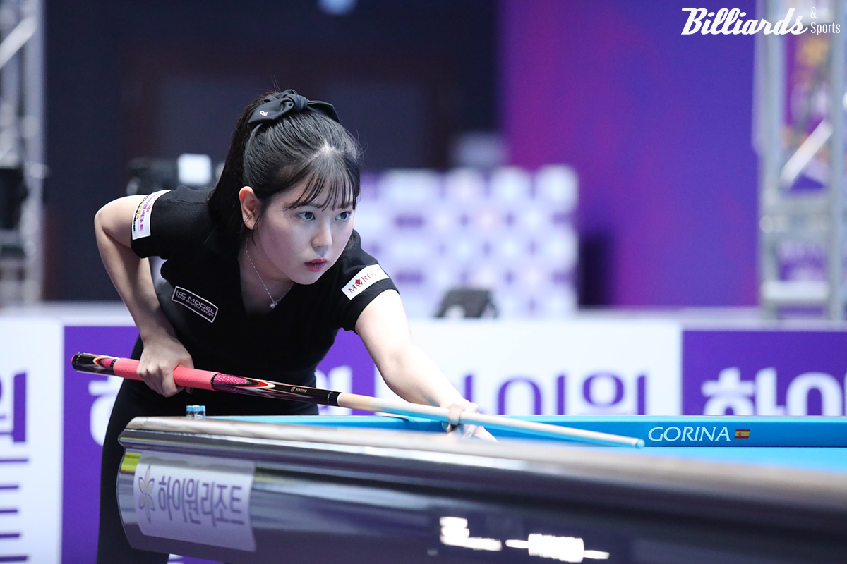 스롱을 꺾고 32강에 진출한 하윤정.