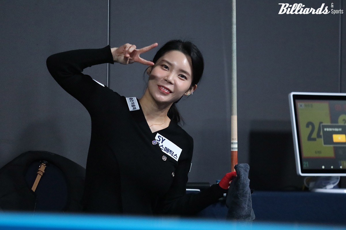 이우경(에스와이)은 이지연2를 꺾고 32강에 올라왔다.