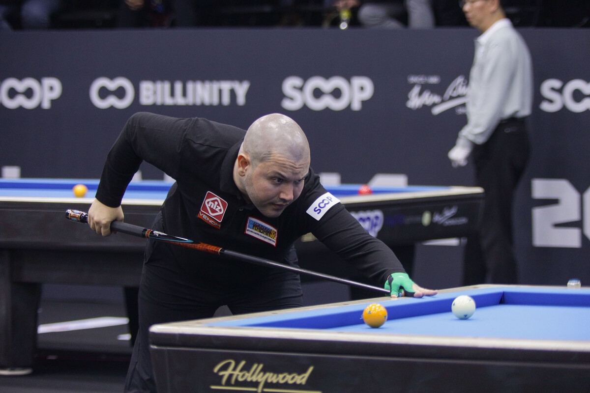 비롤 우이마즈(튀르키예)는 첫 경기에서 애버리지 2.692를 기록하며 좋은 컨디션을 보였으나, 김건윤에게 져 탈락했다.