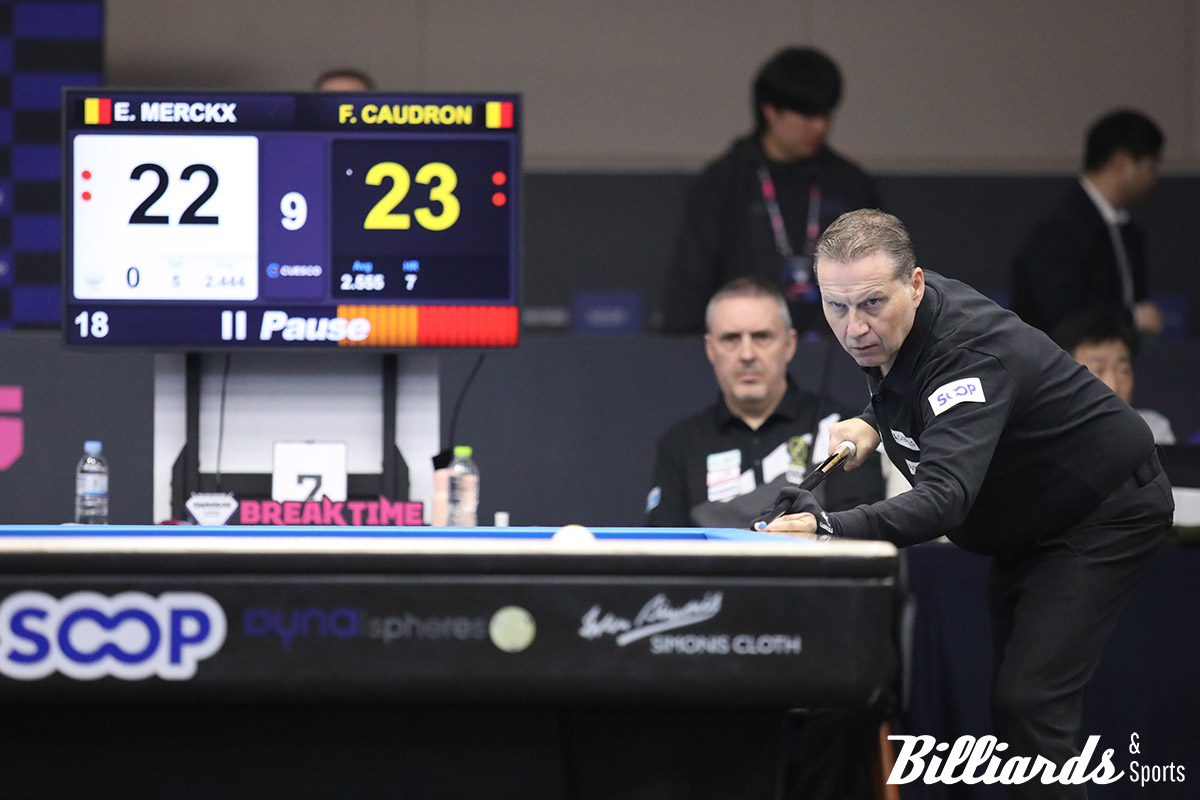 광주 당구월드컵 첫 경기에서 프레데리크 쿠드롱과 만난 에디 멕스