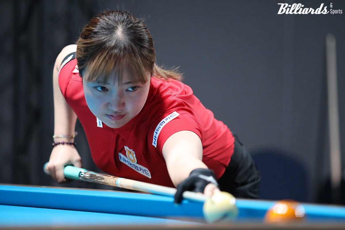 정수빈에게 져 16강에서 투어를 마감한 황민지(NH농협카드).