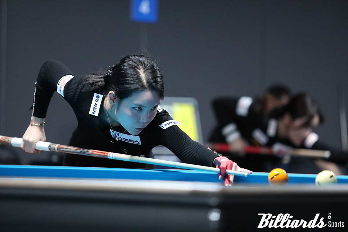 송민지를 꺾고 4강에 진출한 이우경은 임정숙과 결승 진출을 다툰다.