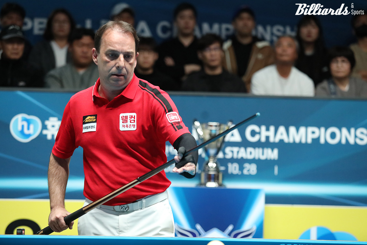 산체스는 김홍민의 장타에 매 세트 고전을 펼쳤지만, 마지막 5세트를 승리하고 16강에 올라갔다.